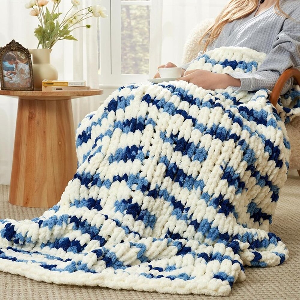 NEW  Home Chunky Knit Blanket Throw, Thick Soft Chenille Yarn Throw, 50x60 - Picture 5 of 7